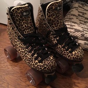 Moxi Chettah Print Roller Skates